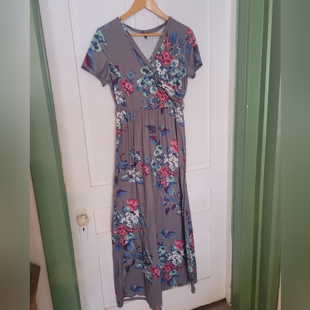 Med Floral Maxi Dress - Gray and Pink